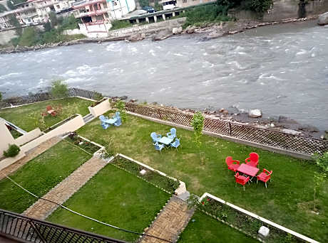 Riveria The Edge Hotel Balakot