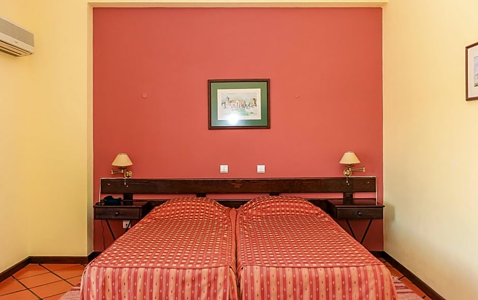 Hotel Colina Dos Mouros