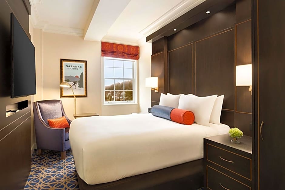 Hotel Saranac Curio Collection by Hilton