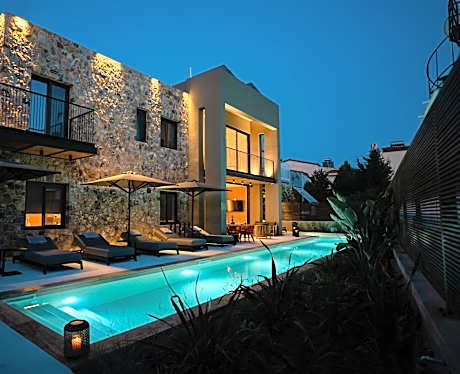 Capital Luxury Suites