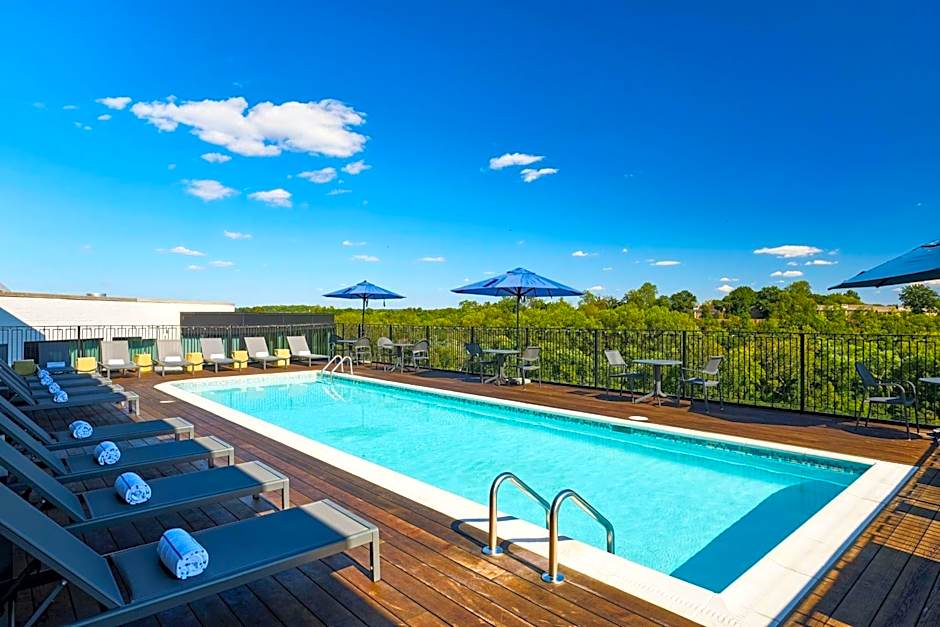 Merriweather Lakehouse Hotel, Autograph Collection