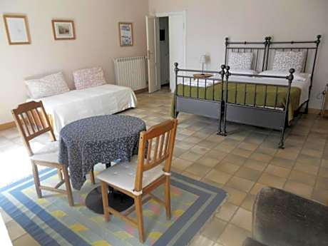 Double Room with Shared Bathroom