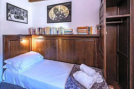 Single bed room