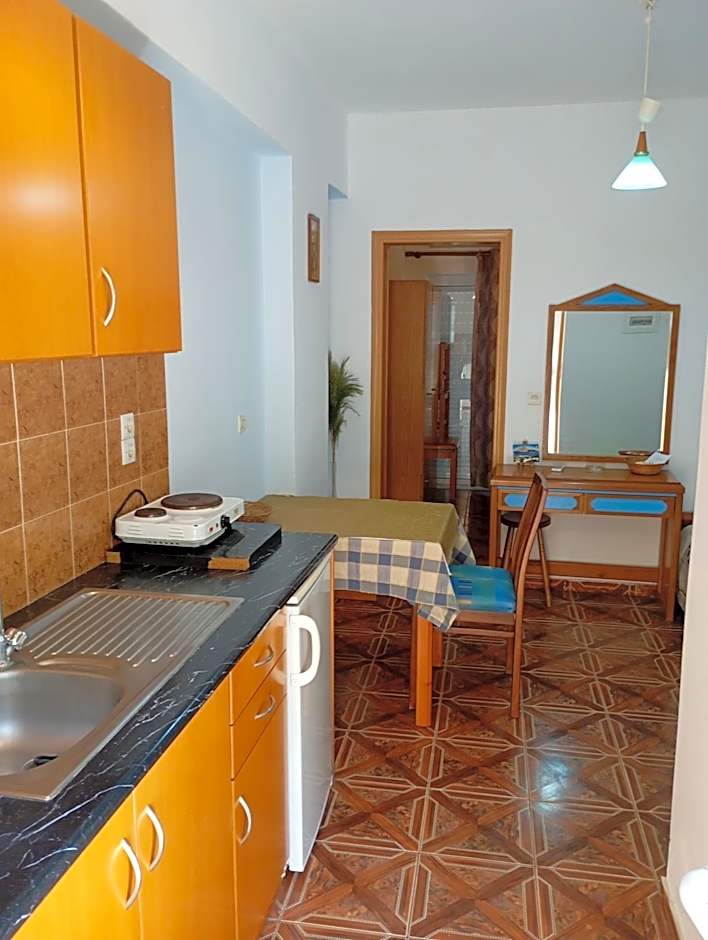 Denise Apartments Kefalos