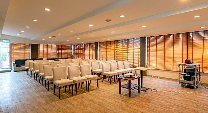 Guide Hotel Taipei Chongqing