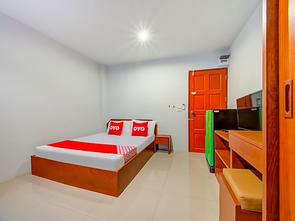 OYO 75337 Ponpaipan1
