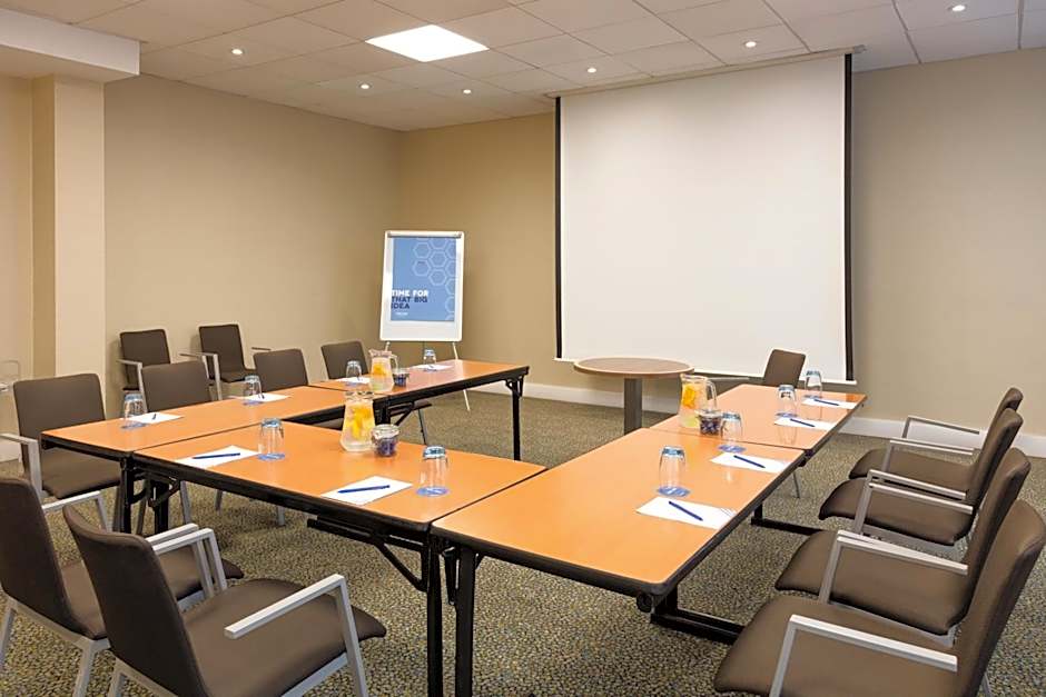 Novotel Newcastle Airport