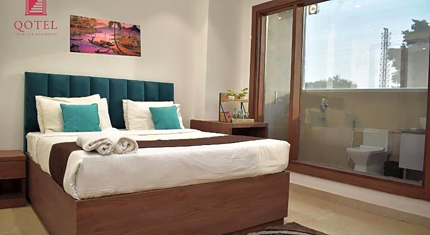 Qotel Hotel Signature BNB-Ashok Vihar