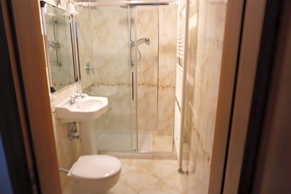B&B Nina – Venice, GA