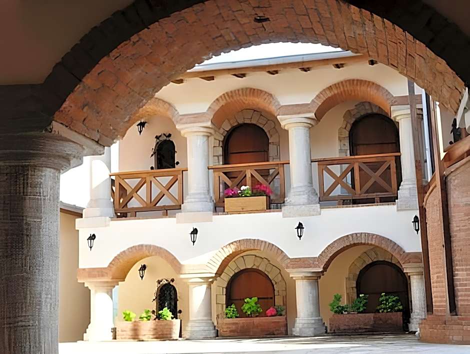 Vinifera Hotel Yedibilgeler Vineyards