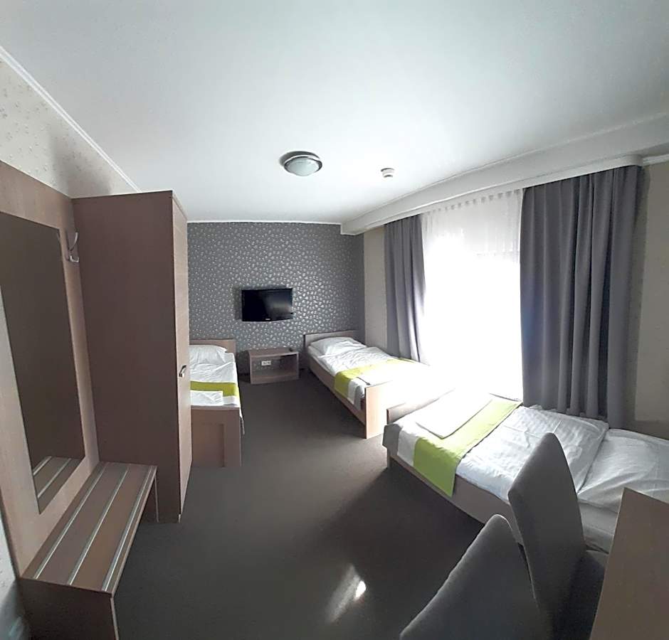 Restauracja i Noclegi Pod Kasztanami