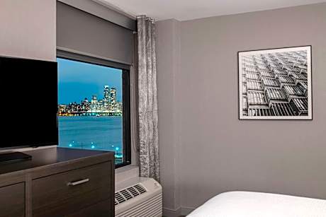 Queen Room with Two Queen Beds and Roll-in Shower - Mobility and Hearing Accessible