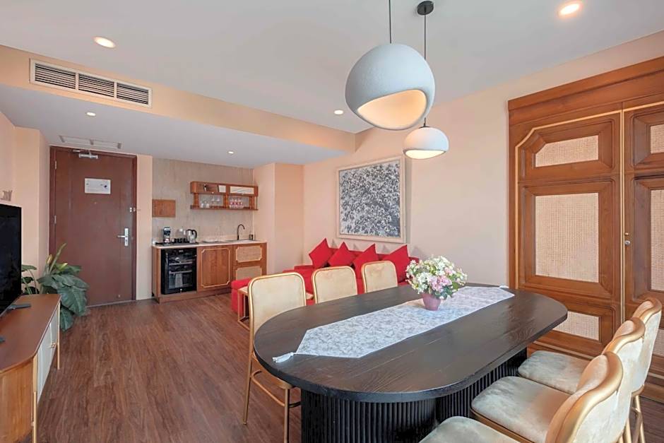 Grand Edge Hotel Semarang