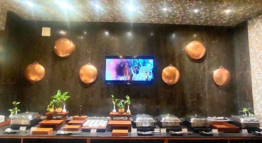 Udman Hotel Panchshila Park