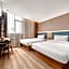 Home Inn (Ningbo Railway Station Daqingqiao Metro Station)