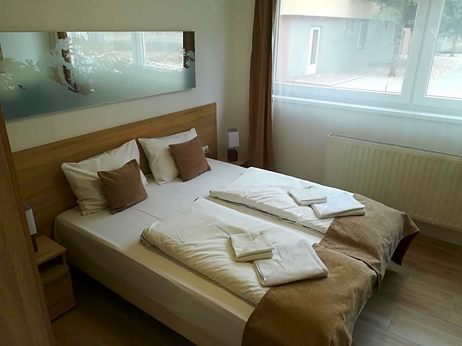 Öreg-tó Hotel és Rendezvénytér