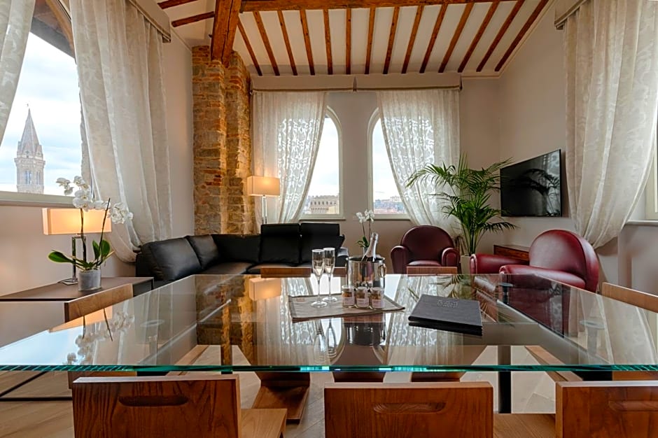 Donati Luxury Tower Suites