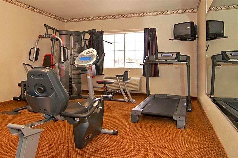 US Travelers Inn & Suites