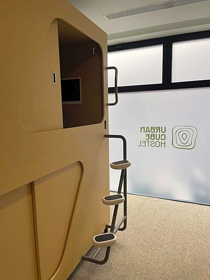 Urban Cube Hostel Sevilla