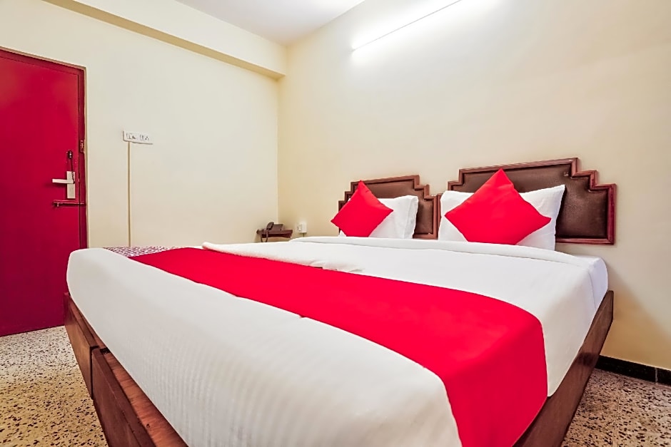 OYO Flagship 30746 Hotel Sakthi Park