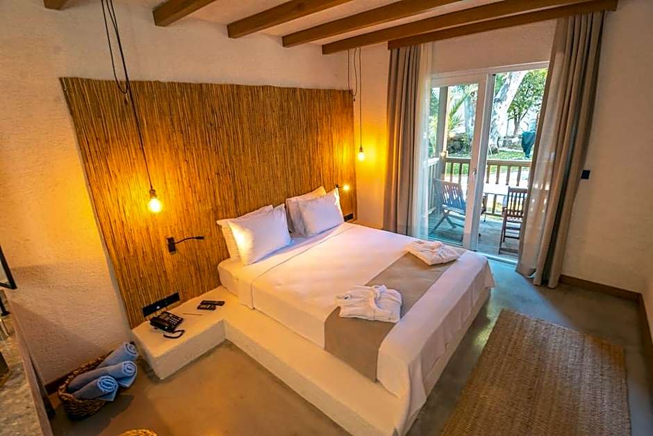 Very Chic Adult Only 18 