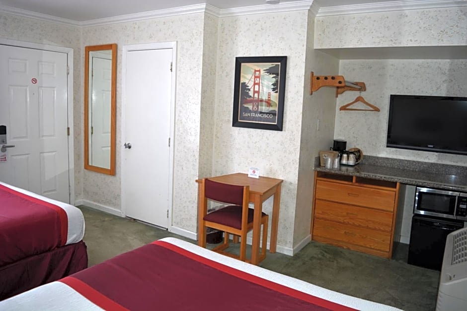 Travelers Inn