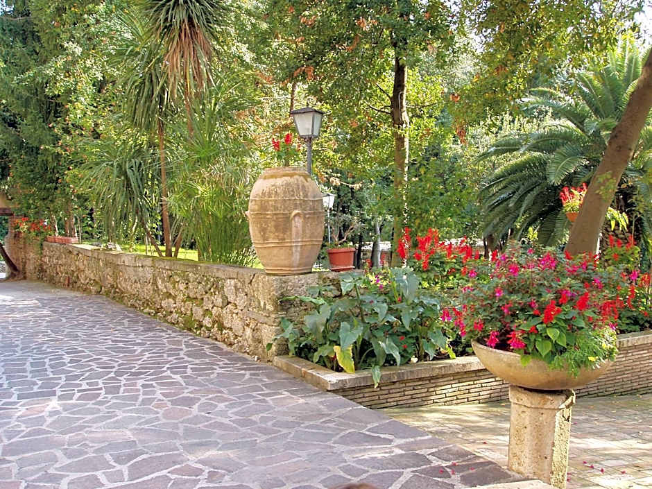 Hotel Il Cavalier D'Arpino