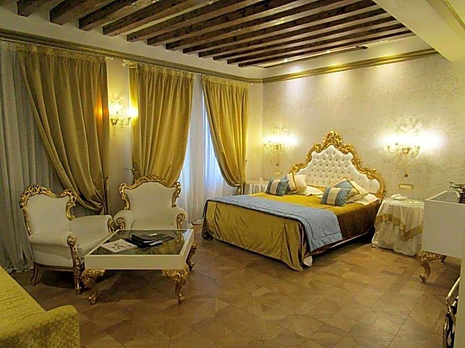 Savoia & Jolanda Hotel