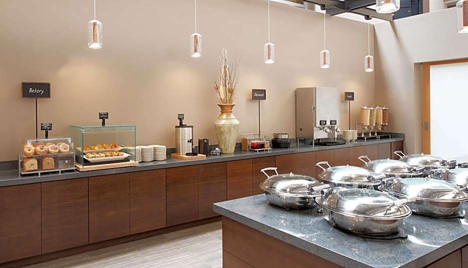 Embassy Suites by Hilton Seattle North Lynnwood