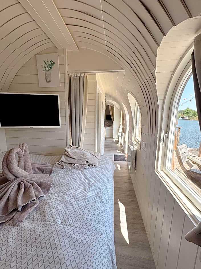 Lieblingsplatz Parey - Iglu an Land