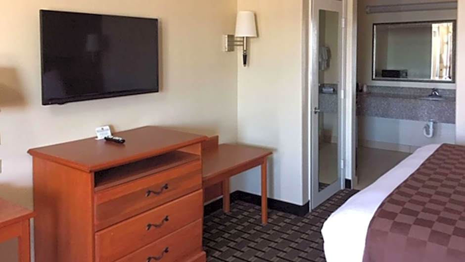 Motel 6 Tyler