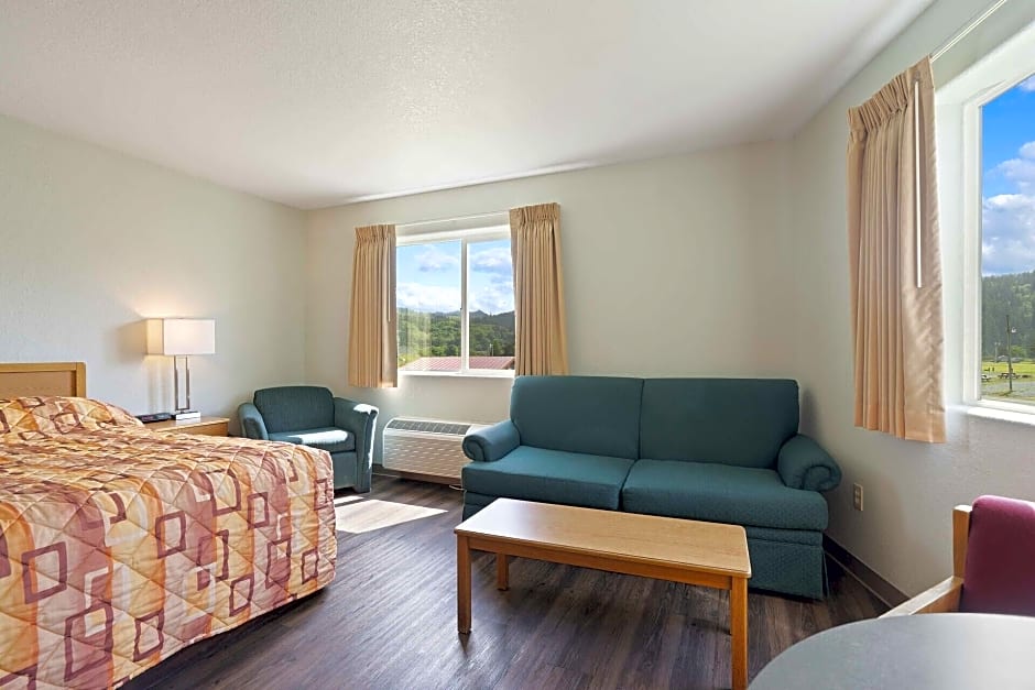 Garibaldi Inn at the Bay