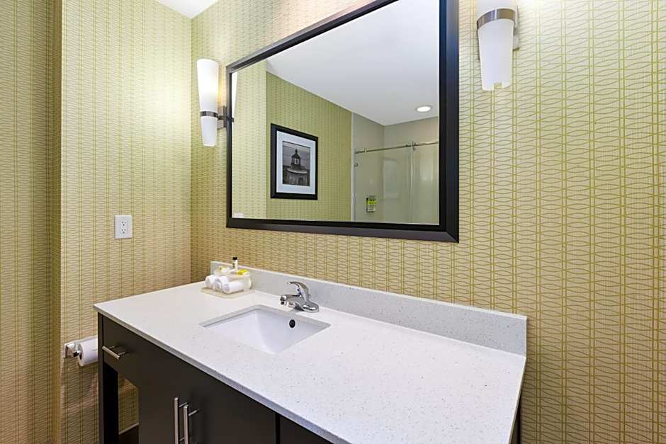 Holiday Inn Express & Suites Southport - Oak Island Area By IHG