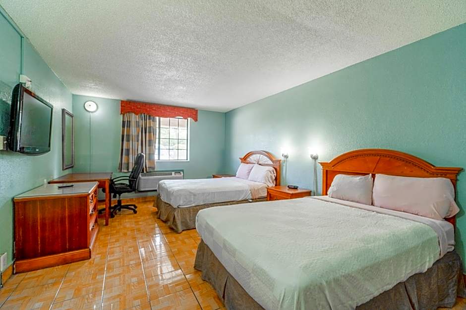 Lone Star Inn & Suites by OYO Harlingen TX