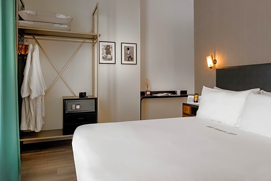 Up Hotel