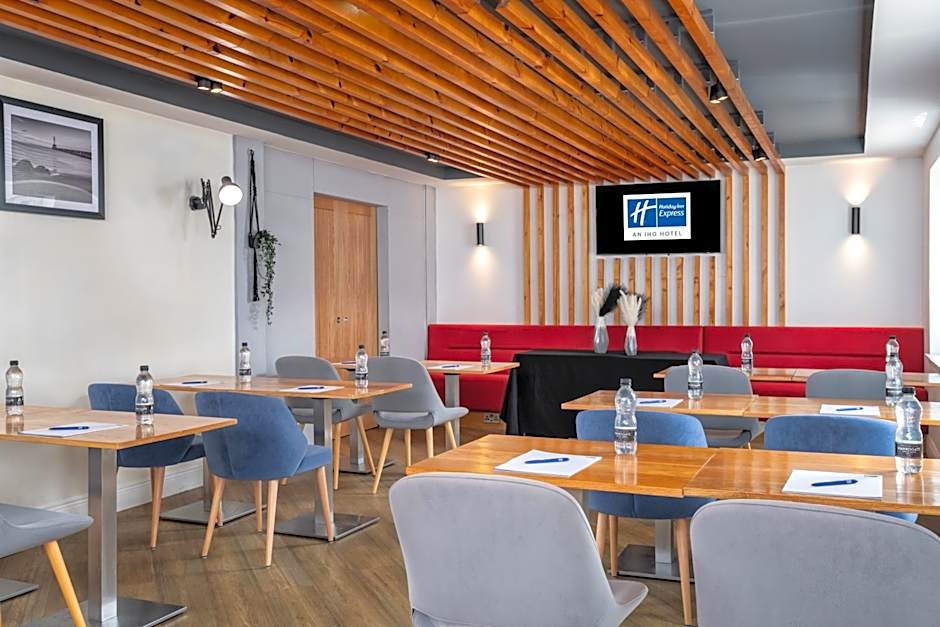 Holiday Inn Express Aberdeen City Centre By IHG