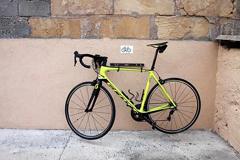 Petit Hotel Ses Rotges