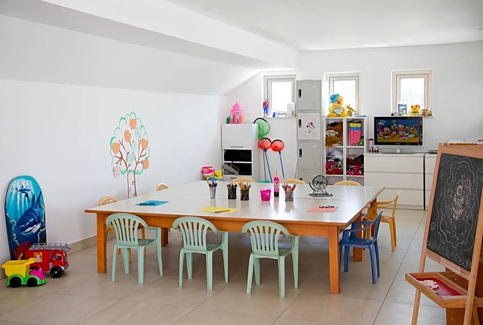 Asterias Beach Hotel