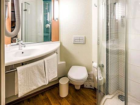 Standard Room with 2 Single Beds