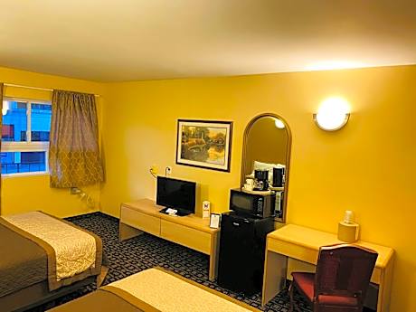 Deluxe Double Room with Extra Bed
