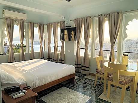 Family Suite - City View