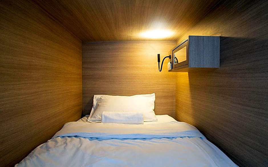 Kata Beach Poshtel Phuket