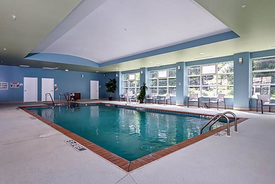 Holiday Inn Express Hotel & Suites Charlotte Southeast - Matthew By IHG