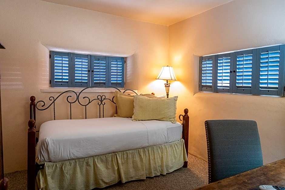 The Historic Taos Inn