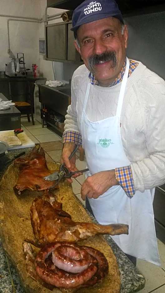 Hotel Turismo Rurale Montitundu