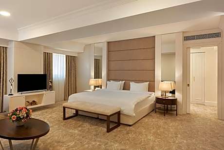 1 King Bed Presidential Suite