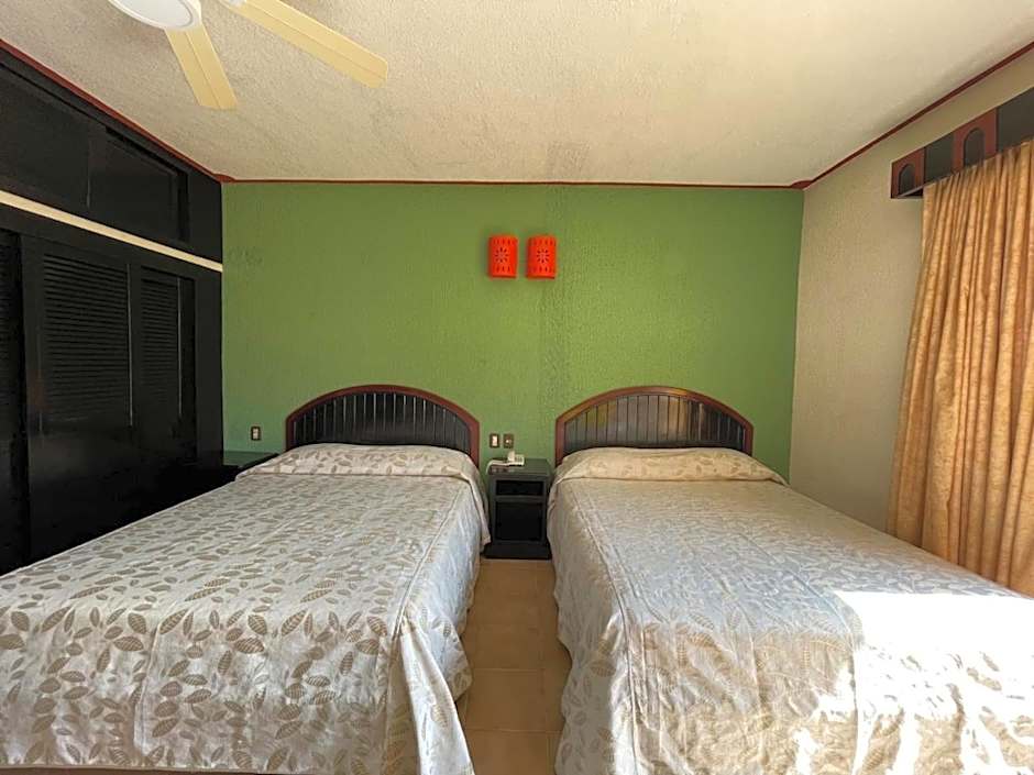 Suites Los Arcos