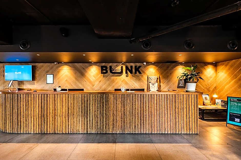 Bunk Surfers Paradise 18-35 Backpacker Hostel