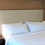 Holiday Inn & Suites St. Cloud By IHG