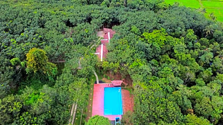 NATUREBLISS FARM STAY RESORT	